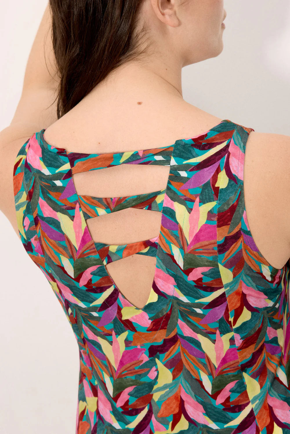 Abito estivo donna fantasia tropicale con dettaglio intrecciato