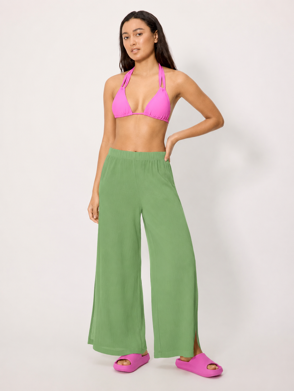 Pantaloni mare donna verdi a palazzo con spacchi