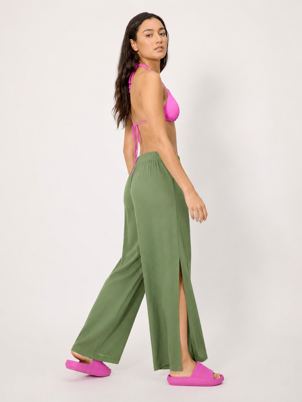 Pantaloni mare donna verdi a palazzo con spacchi